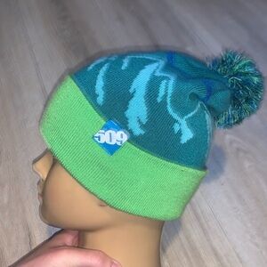 509 Peak Pom Beanie